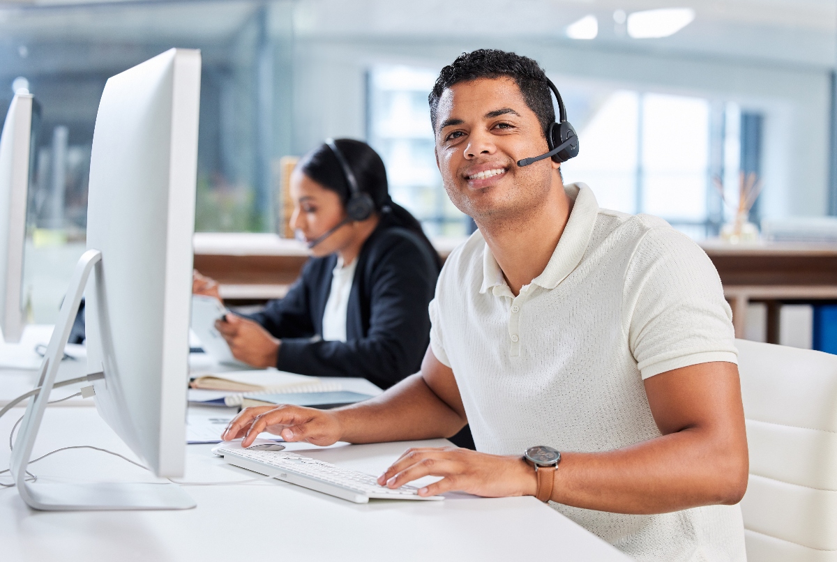 tech jobs for latinos, tech, jobs for latinos, latinos in US, QuéOnnda