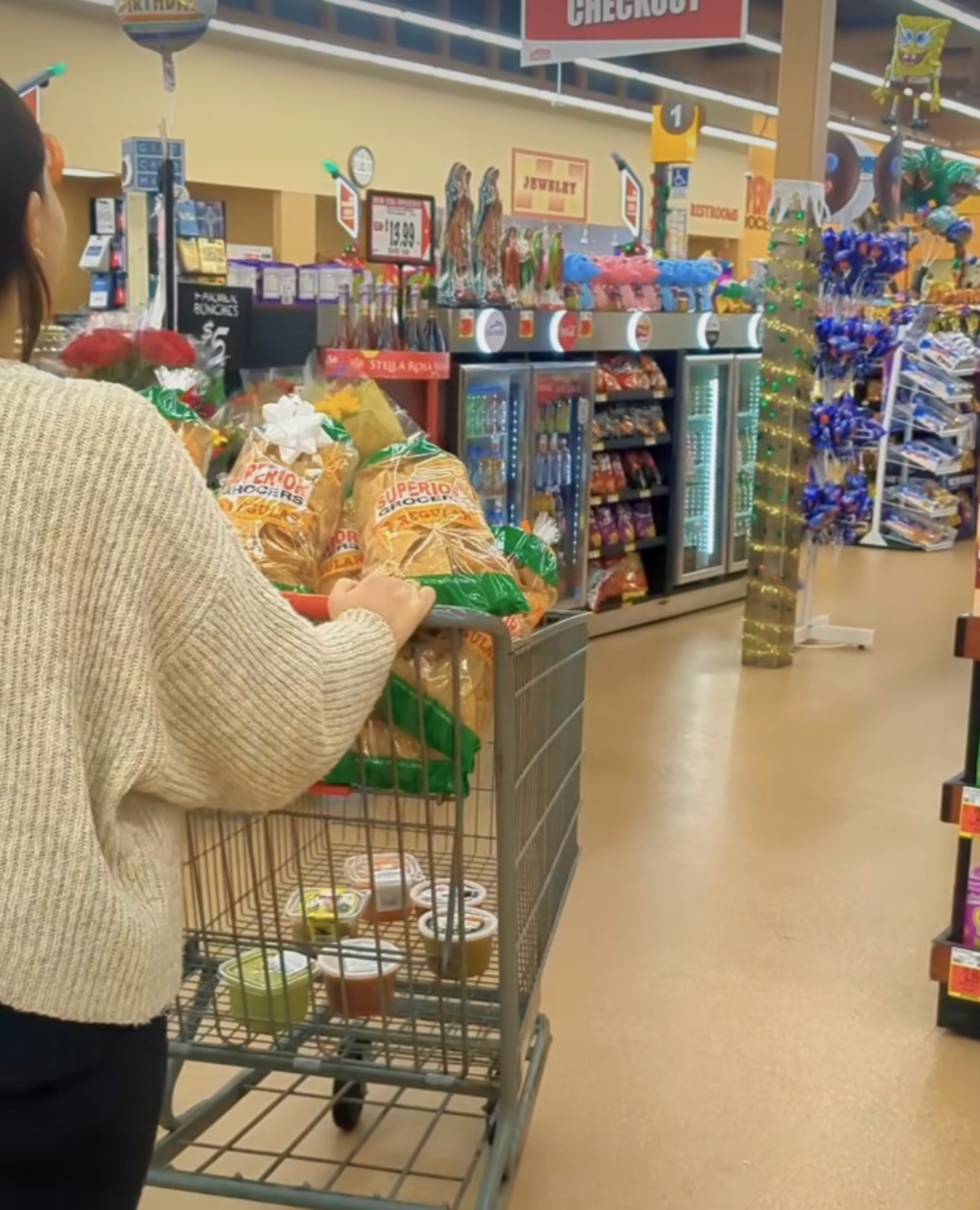 totopos, carrito de compra, tienda mexicana, Los Ángeles, QuéOnnda