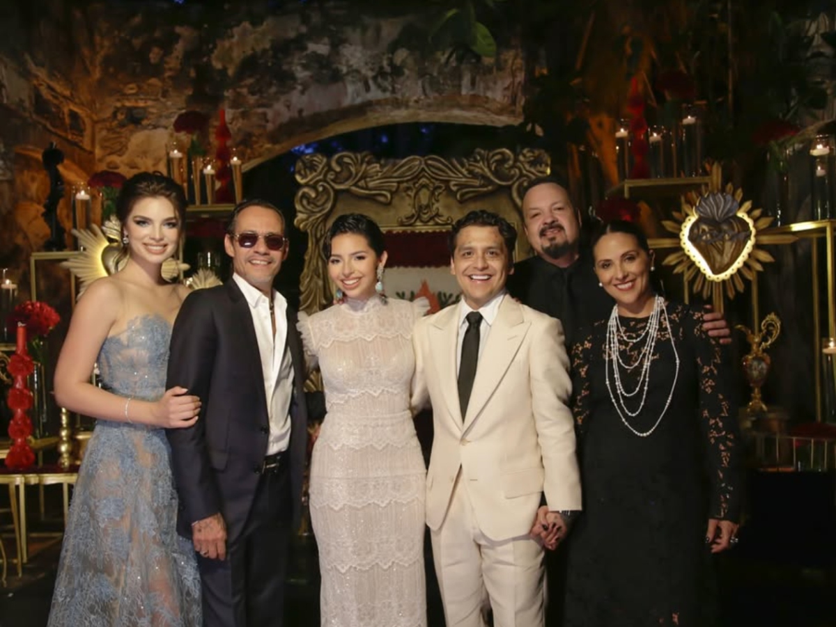 Marc Anthony, Ángela Aguilar, Christian Nodal, Pepe Aguilar, Aneliz Aguilar