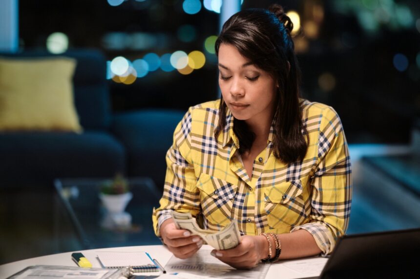 Estrés en emprendedoras latinas, estrés, emprendedoras latinas, estrés latinas, QuéOnnda