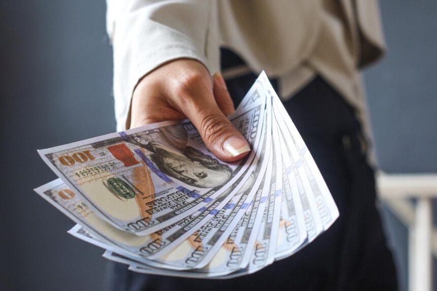 Dinero, raise 10000