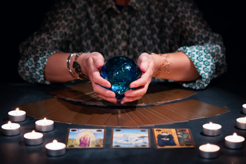 Tarot, cielo, planetas, profecías, astrología