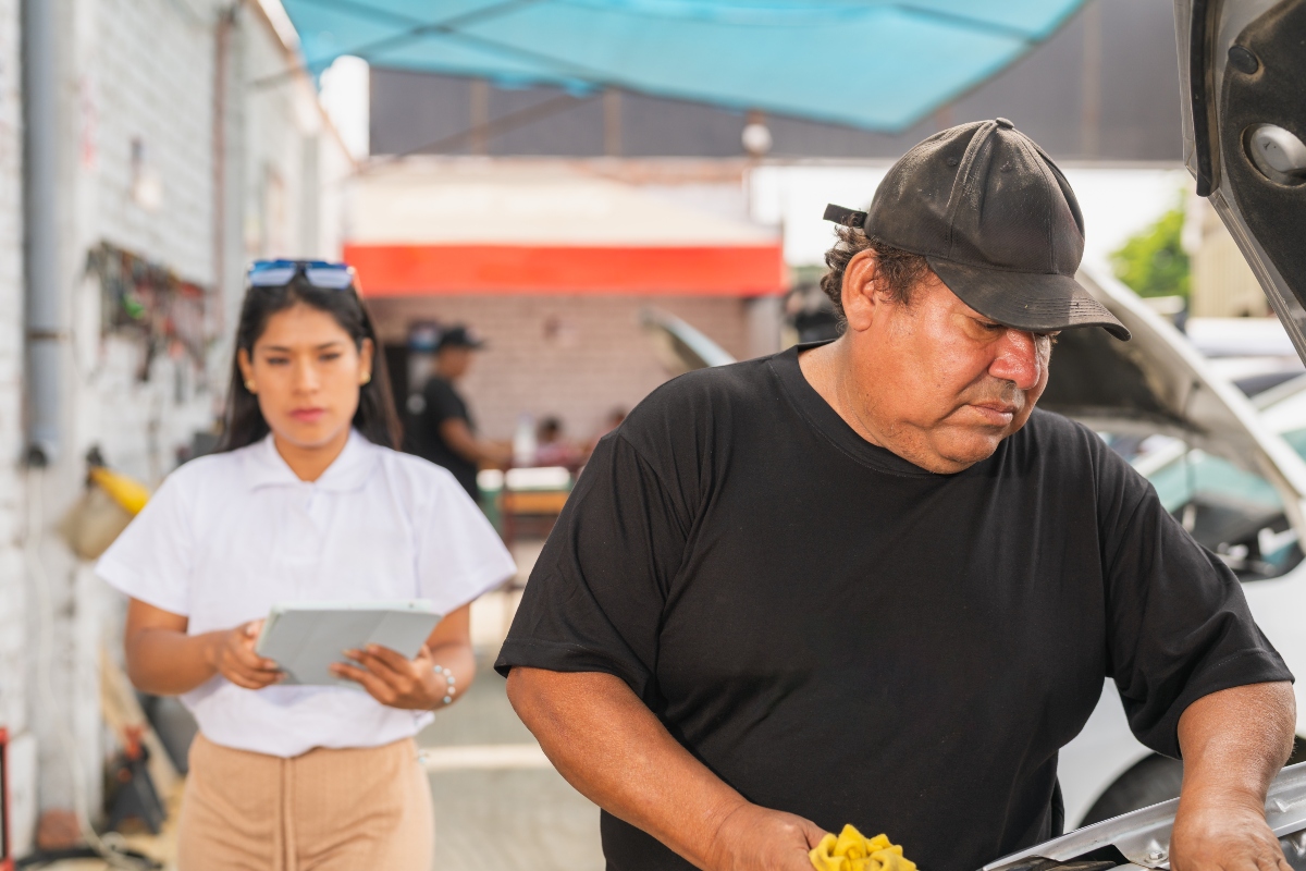 trabajadores, empleo, latinos