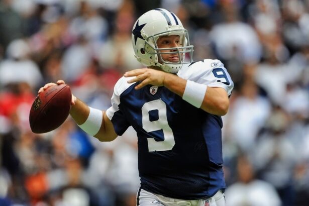 latinos futbol americano, Tony Romo