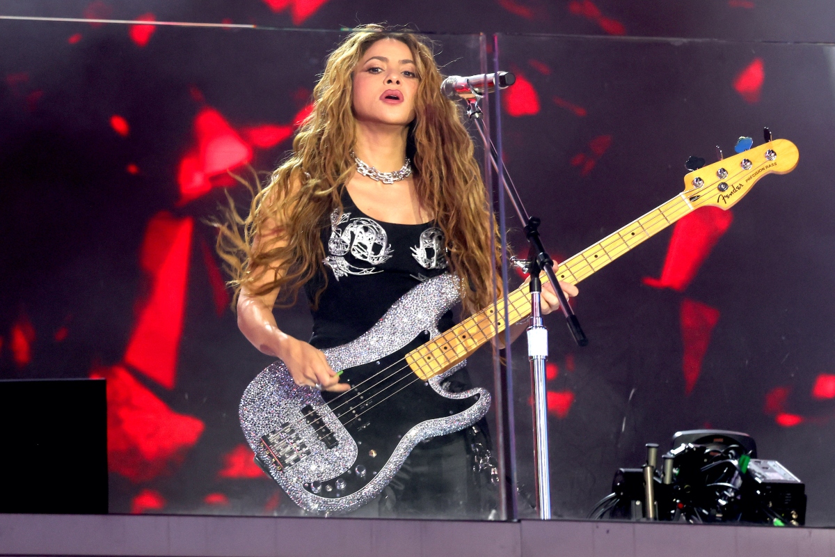 Shakira, music, song