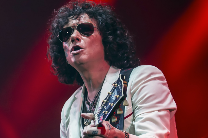 Enrique Bunbury, música