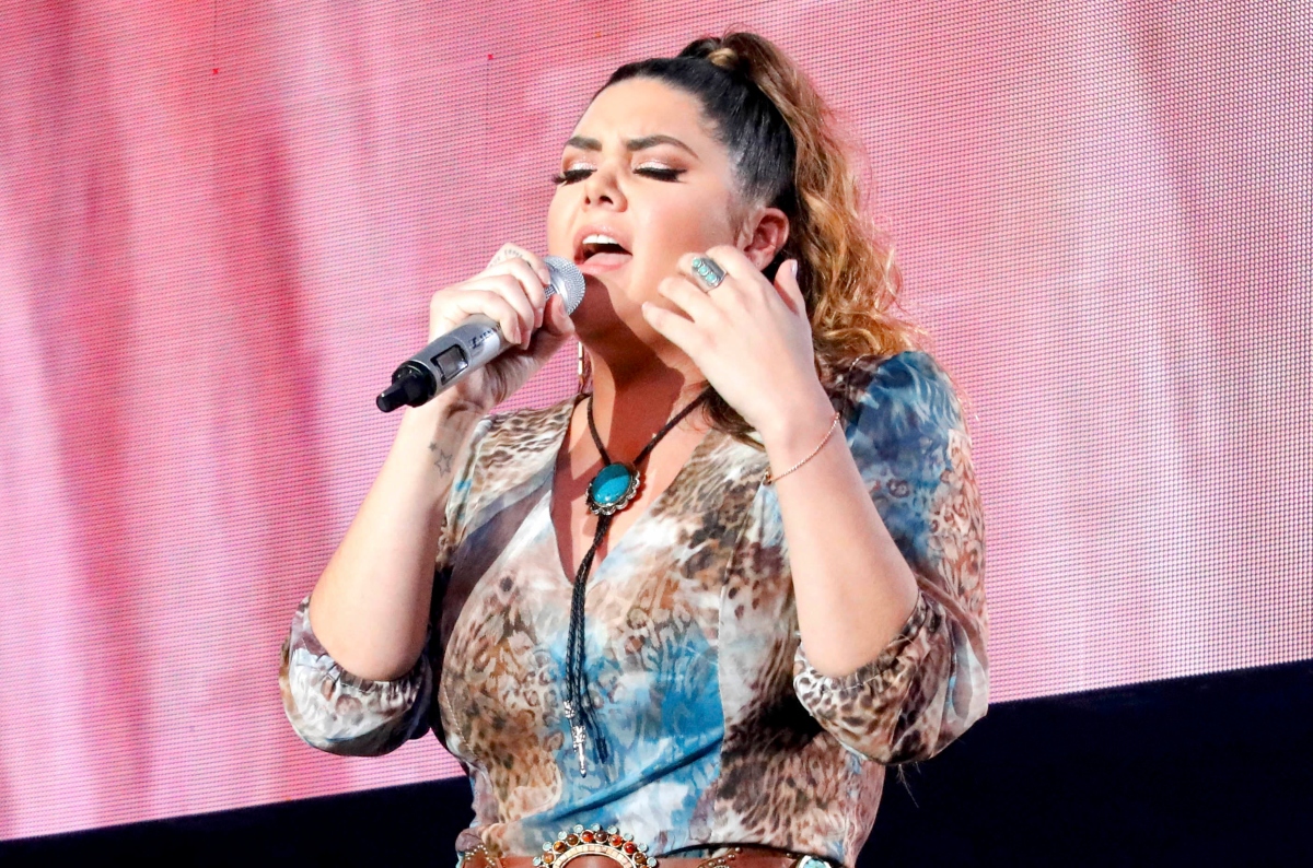 Yuridia, celebridades, música