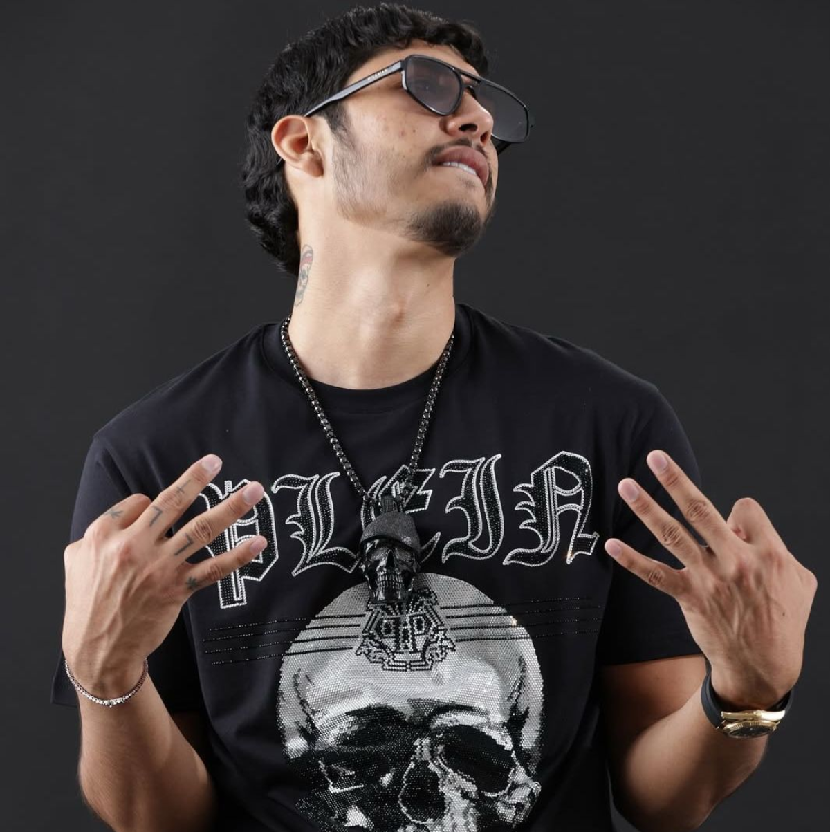 Neton Vega, Óscar Maydon, celebridades