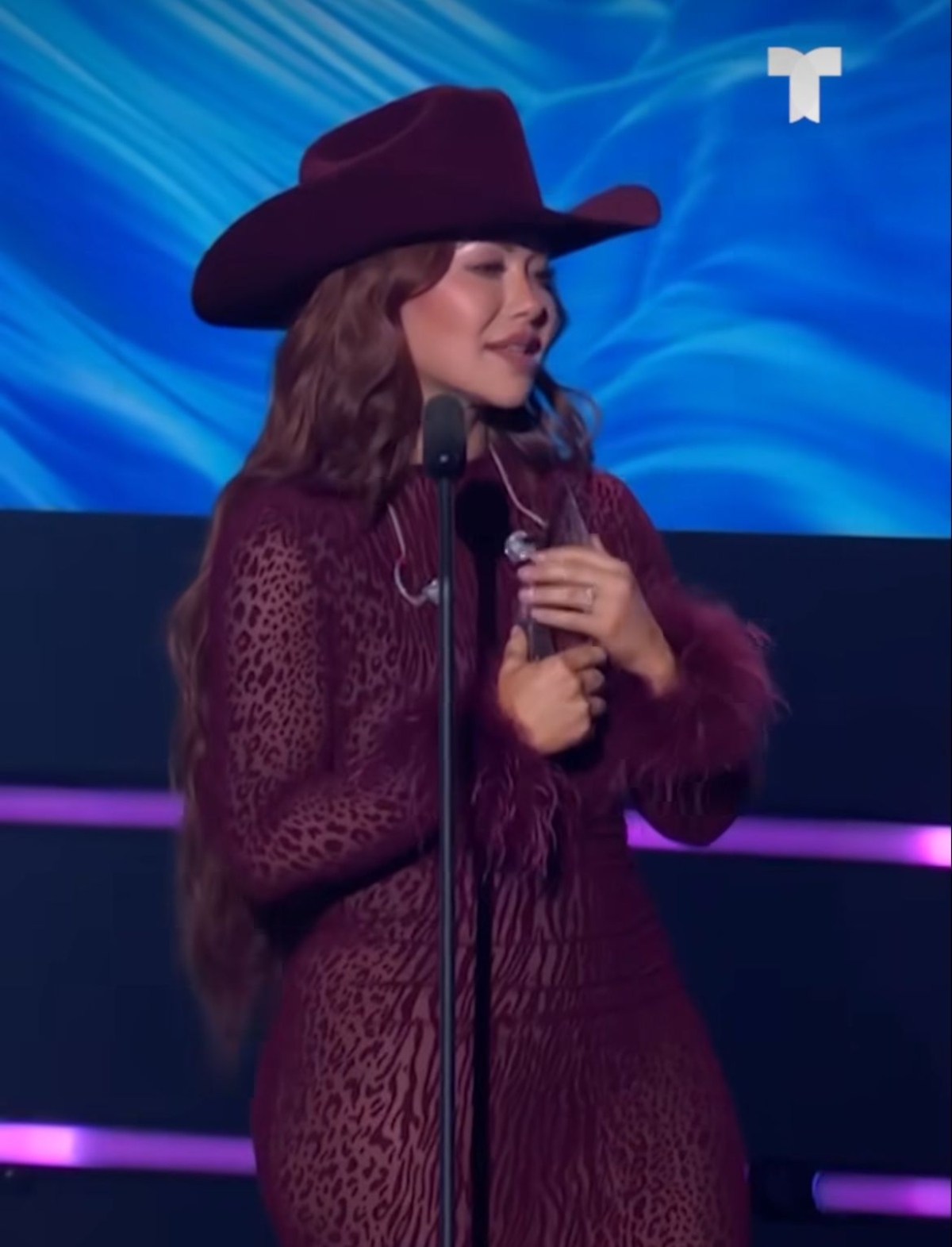 Chiquis, música, famosos