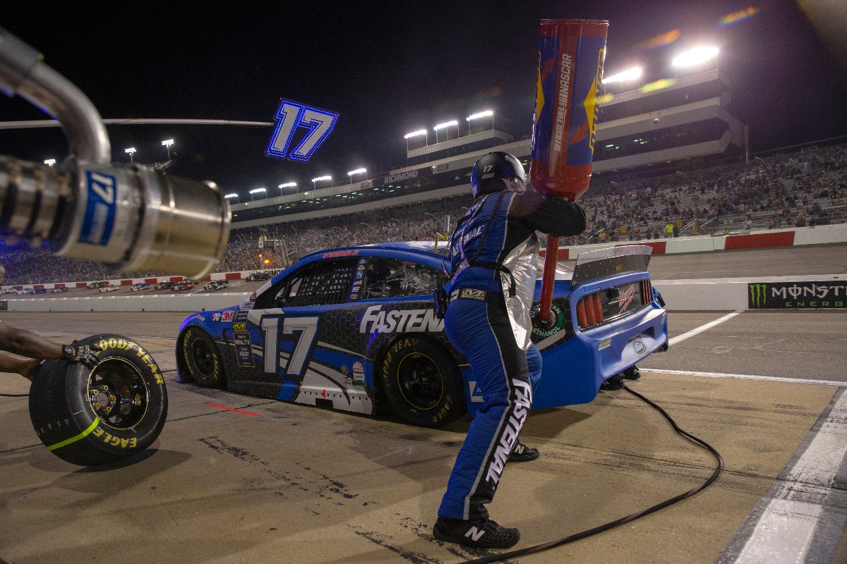autos en NASCAR, NASCAR, autos, carrera, QuéOnnda
