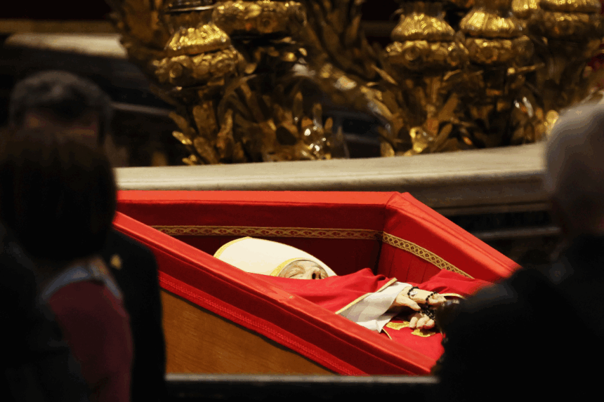 Closing coffin Pope Francis,Cierre féretro papa Francisco, cierre féretro, papa Francisco, QuéOnnda