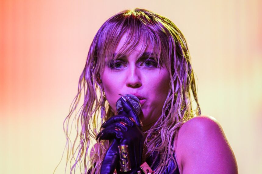 Miley Cyrus, disco