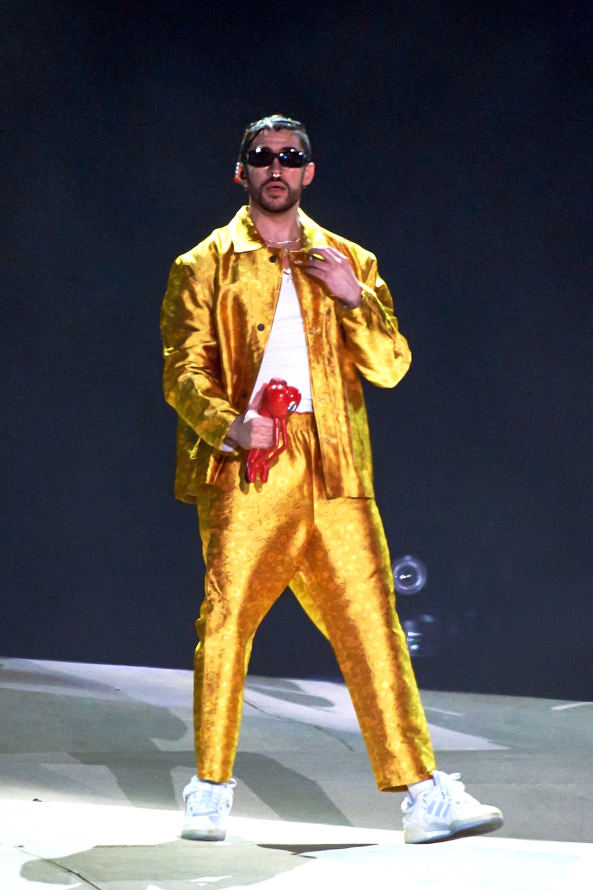 celebrities, music, celebrities