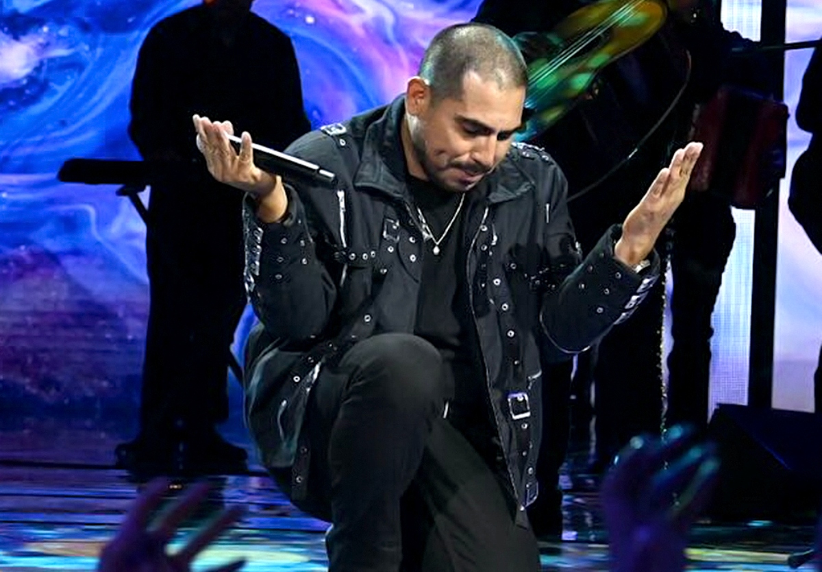 Espinoza Paz, música, visa