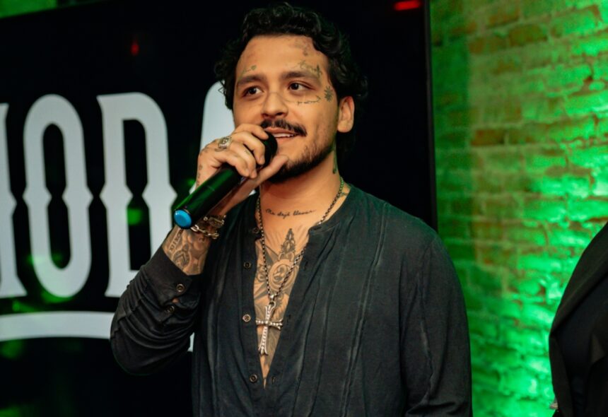 Christian Nodal, Cazzu, Inti