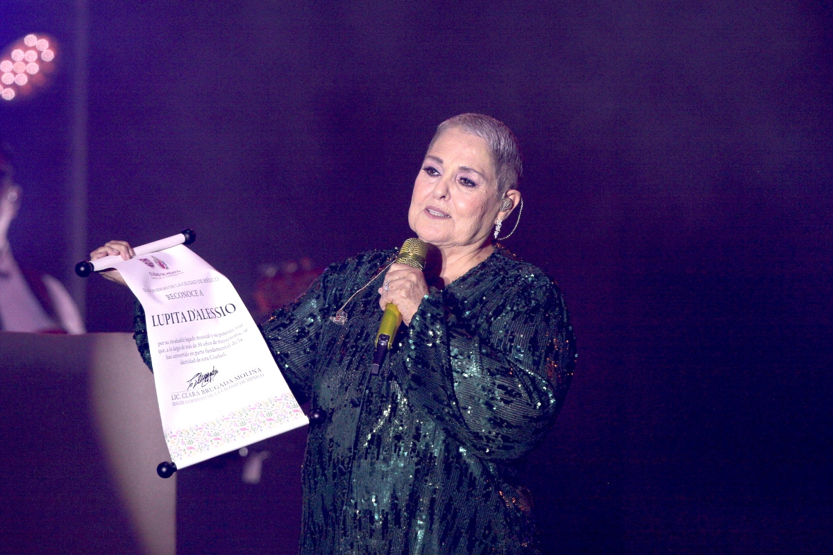 Lupita D'Alessio, música