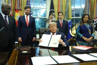 Trump, plan fiscal, indocumentados