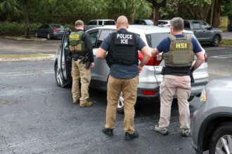 agencias locales colaboran ICE, ICE, redadas, inmigrantes, QuéOnnda