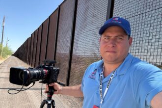 Mario Guevara, reportero salvadoreño, protestas contra ICE, redadas migratorias, QuéOnnda