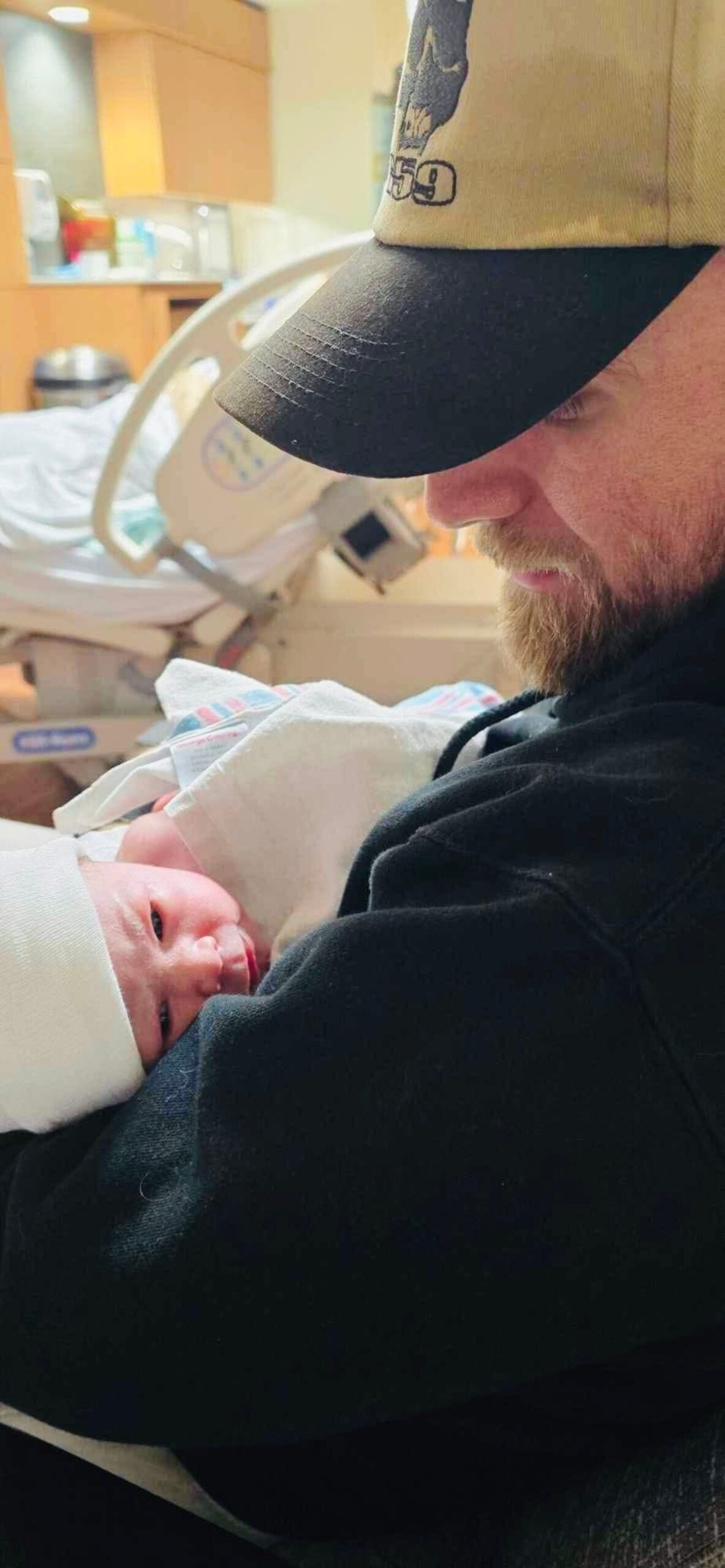 ICE detains marine wife, ICE, marine wife, Paola Clouatre, Adrian Clouatre, QuéOnnda