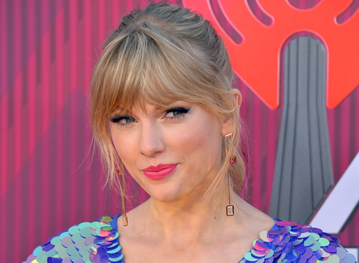 Taylor Swift, música, acosador