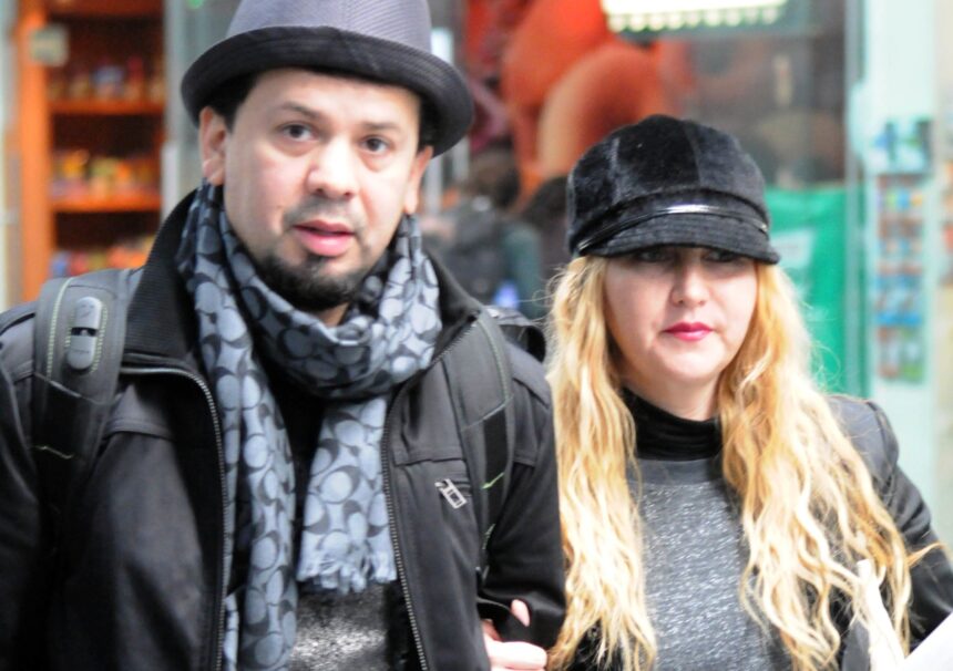 Alicia Villarreal, Cruz martínez, legal