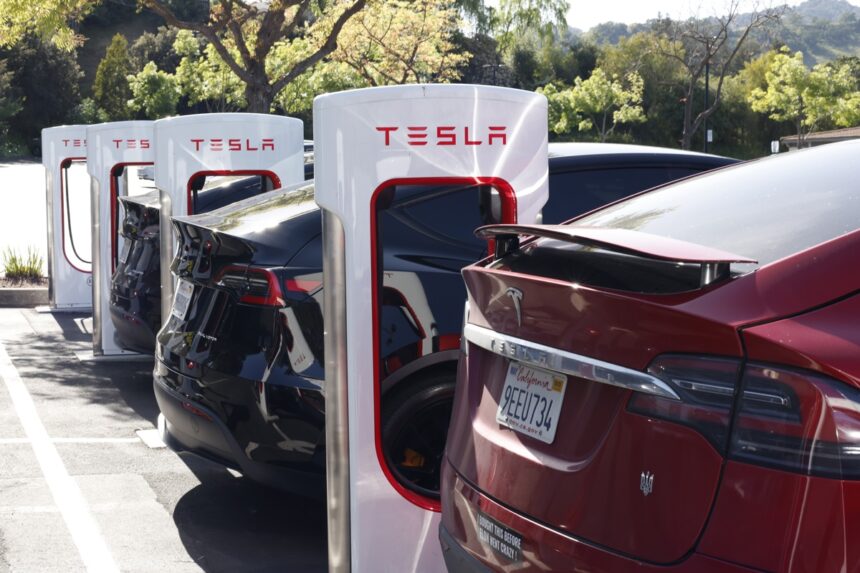 Tesla caída de ventas, Tesla, caída de ventas, Economía, QuéOnnda