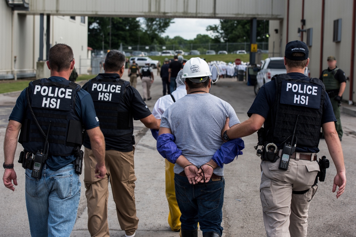 ICE detiene a familiar, ICE, detención ICE, Inmigración, QuéOnnda