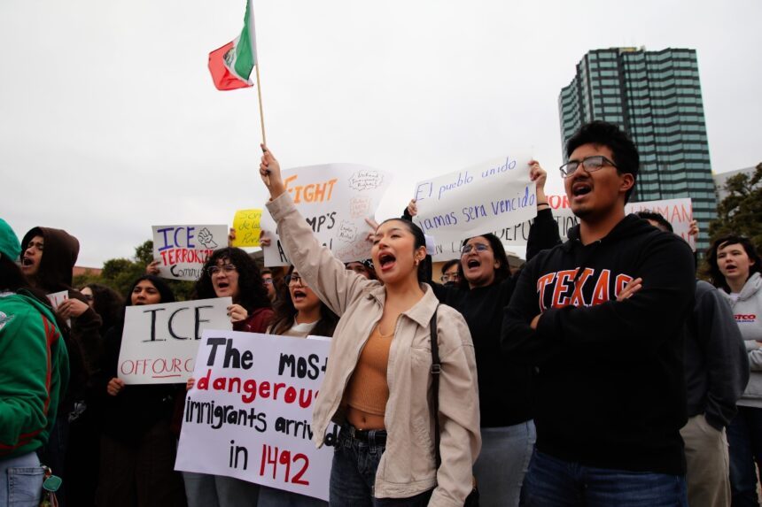 Migrantes, apoyo, Los Ángeles