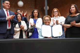 prohiben arrestos piel California, arrestos ICE, arrestos California, ICE, QuéOnnda