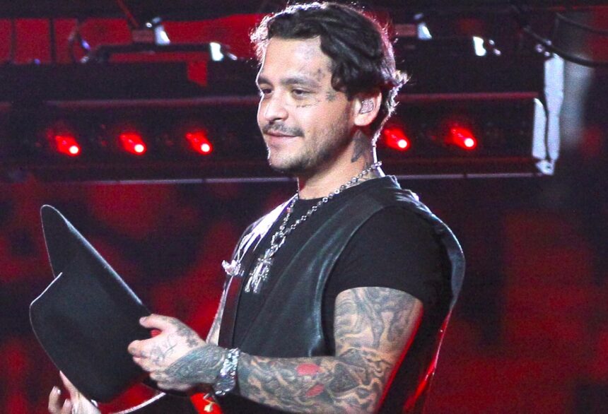 Christian Nodal, música, famosos