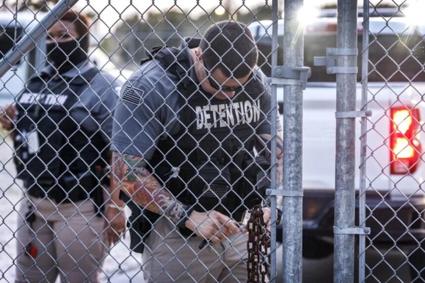 ICE detención migrantes, ICE, detención migrantes, Inmigración, QuéOnnda