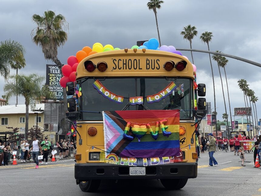 escuelas California políticas trans, escuelas California, políticas trans, California, QuéOnnda