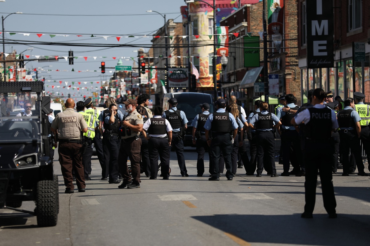 Chicago protests, Chicago, ICE raids Chicago, Broadview, Operation Midway Blitz, Operation Midway Blitz