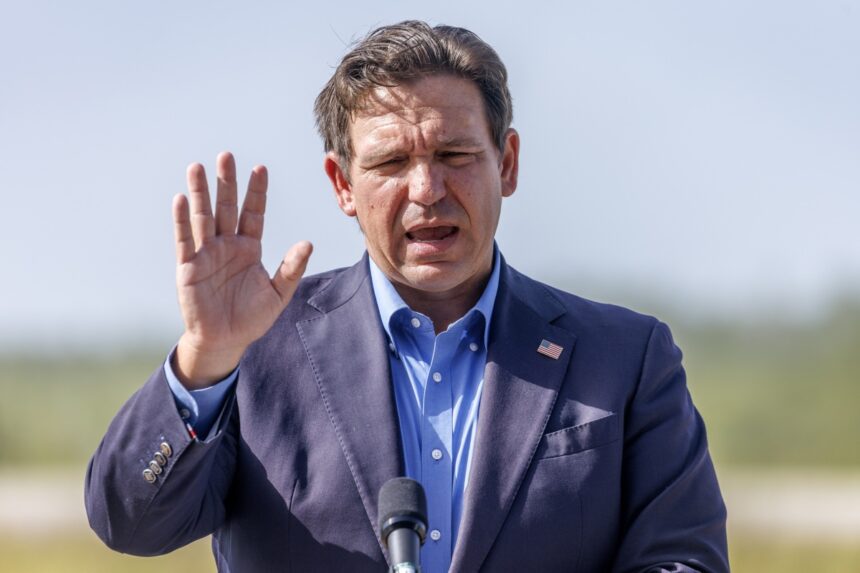 DeSantis centro detención inmigrantes, Ron DeSantis, centro detención inmigrantes, QuéOnnda