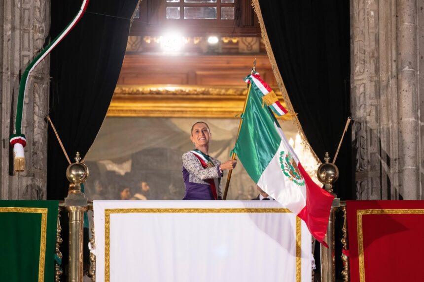 look Claudia Sheinbaum Grito, Claudia Sheinbaum, Grito de Independencia, México, QuéOnnda