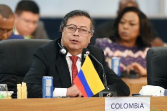 Gustavo Petro, Colombia, visa