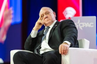 corrupción zar frontera, Zar de la Frontera sobornos, Zar de la Frontera, Tom Homan, Trump, QuéOnnda