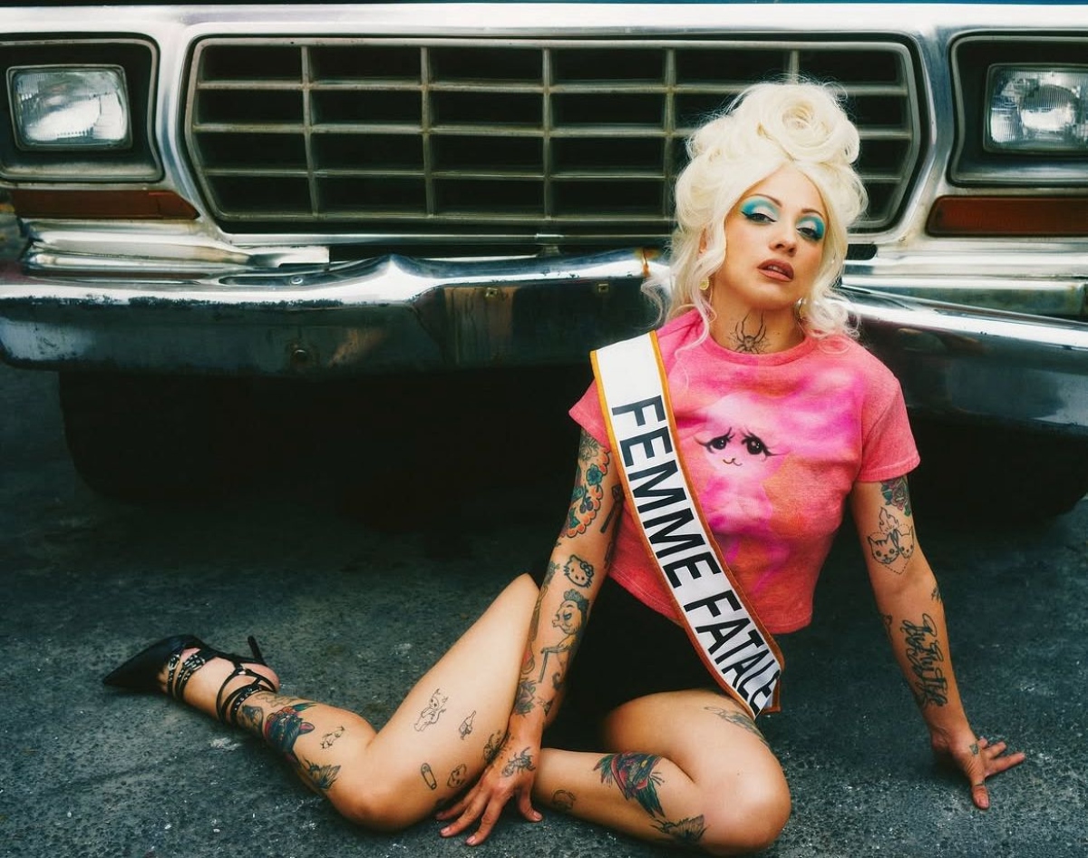Music, Rauw Alejandro, Mon Laferte