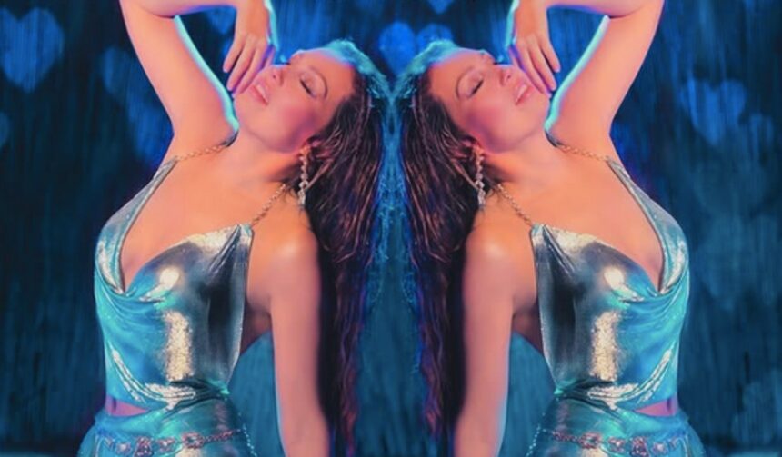 Thalía, song