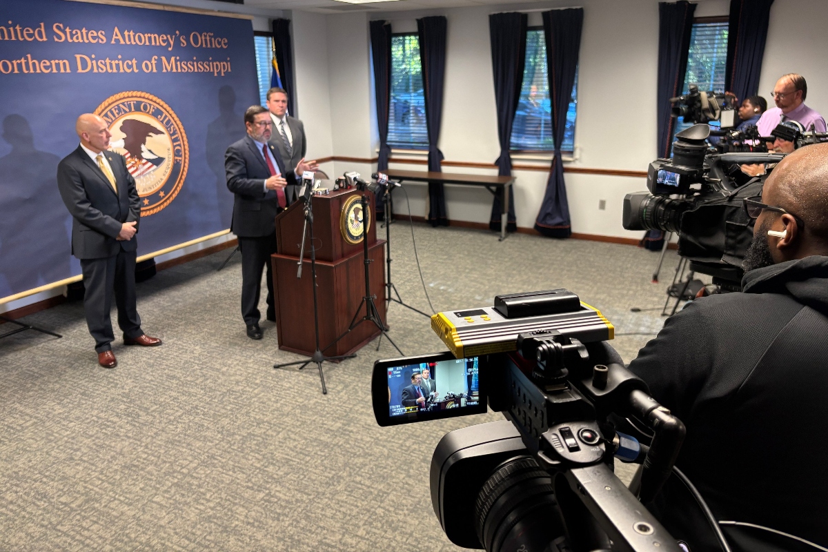 FBI arresta policías narco, FBI, policías narco, Mississippi, QuéOnnda