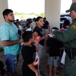 undocumented population in the U.S., undocumented, immigrants, QuéOnnda