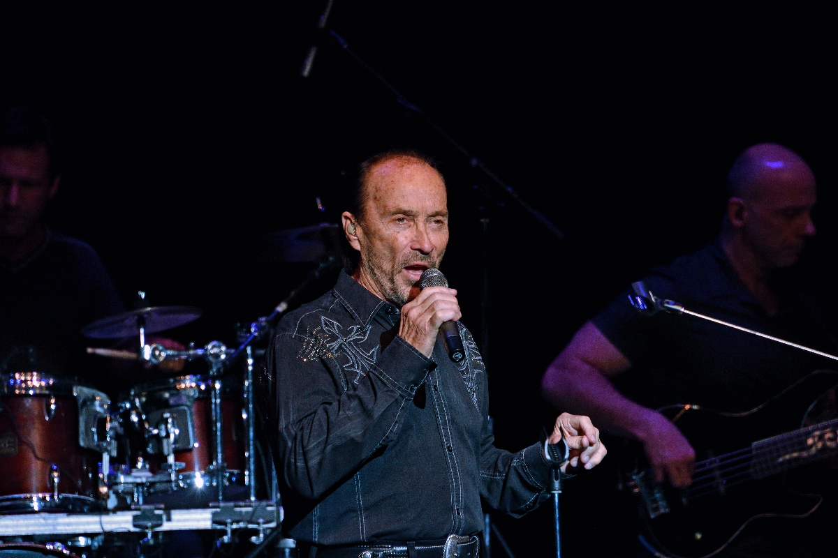 Mike Johnson, Lee Greenwood