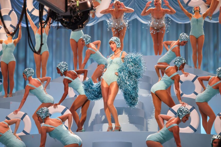 Taylor Swift lidera taquilla, The Official Release Party of a Showgirl, nuevo disco Taylor Swift, película Taylor Swift, QuéOnnda