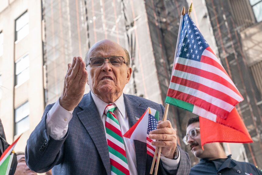 Trump indulta a Giulani, Rudy Giulani, elecciones 2020, QuéOnnda