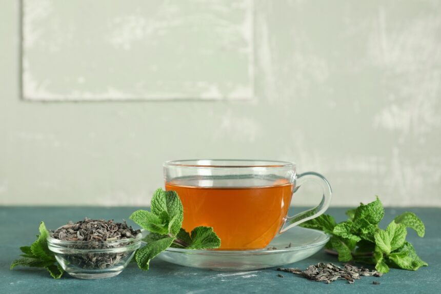 Peppermint tea for period, Peppermint tea, period, menstrual pain, QuéOnnda