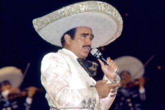 Vicente Fernández, música