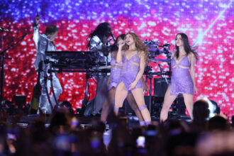 Shakira Paraguay, Shakira, Paraguay, Women No Longer Cry World Tour, QuéOnnda