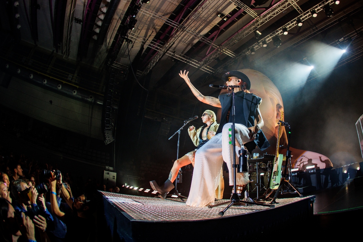 CA7RIEL & Paco Amoroso