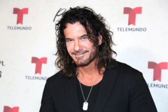 Mario Cimarro, Mario Cimarro in mourning, Mario Cimarro mom, QuéOnnda